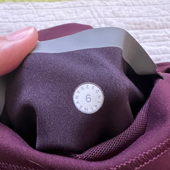 Lululemon In Movement 25” - Dark Red (Garnet?) - Picture 7 of 9
